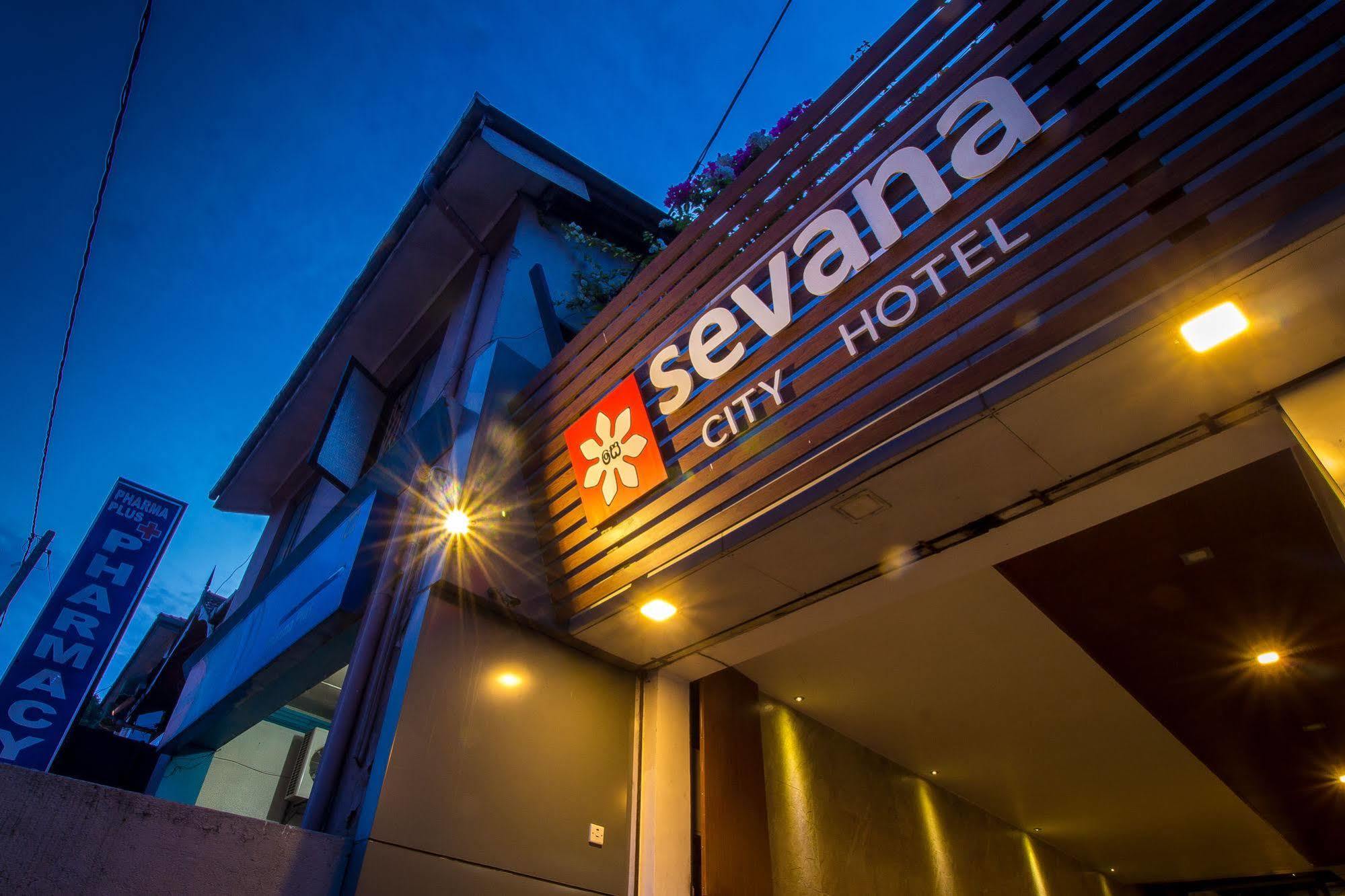 Sevana City Hotel Kandy Exterior foto